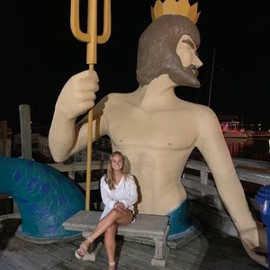 Meet your Posher, Samantha